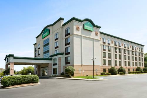 Wingate by Wyndham Greensboro